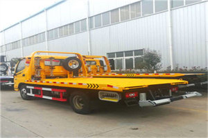 郏县附近拖车救援搭电